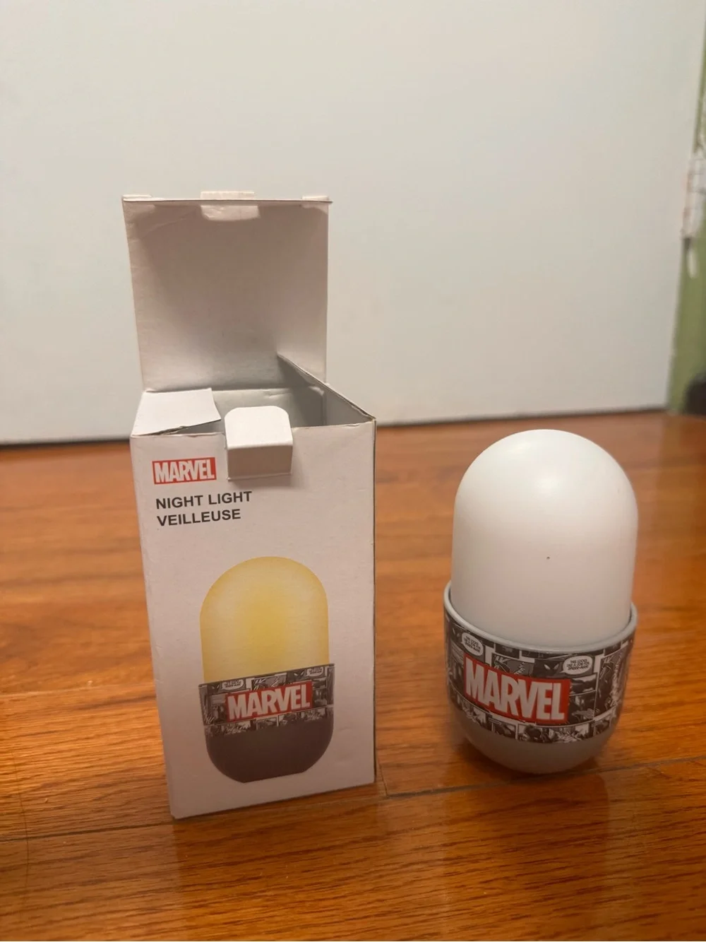Marvel Yellow Capsule Night Light with Logo Band
